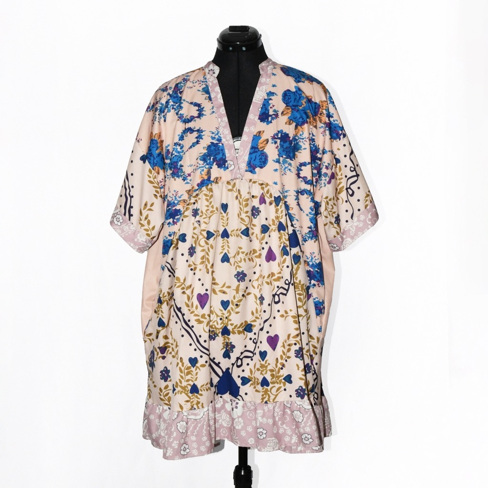V-neckline Kimono Floral Dress